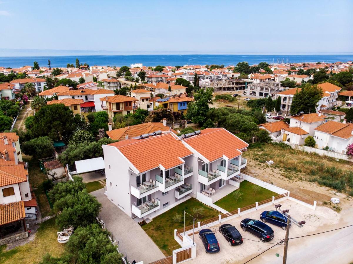 The Papoutsakis Apartments Nikiti  Exterior foto