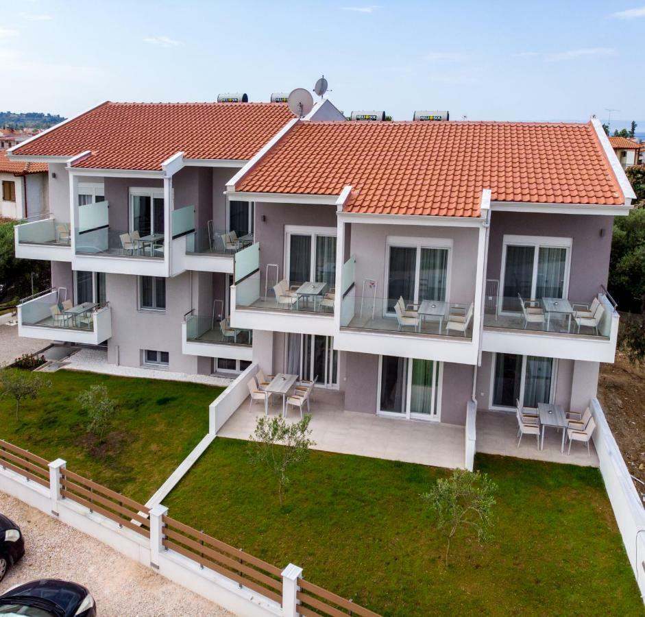 The Papoutsakis Apartments Nikiti  Exterior foto