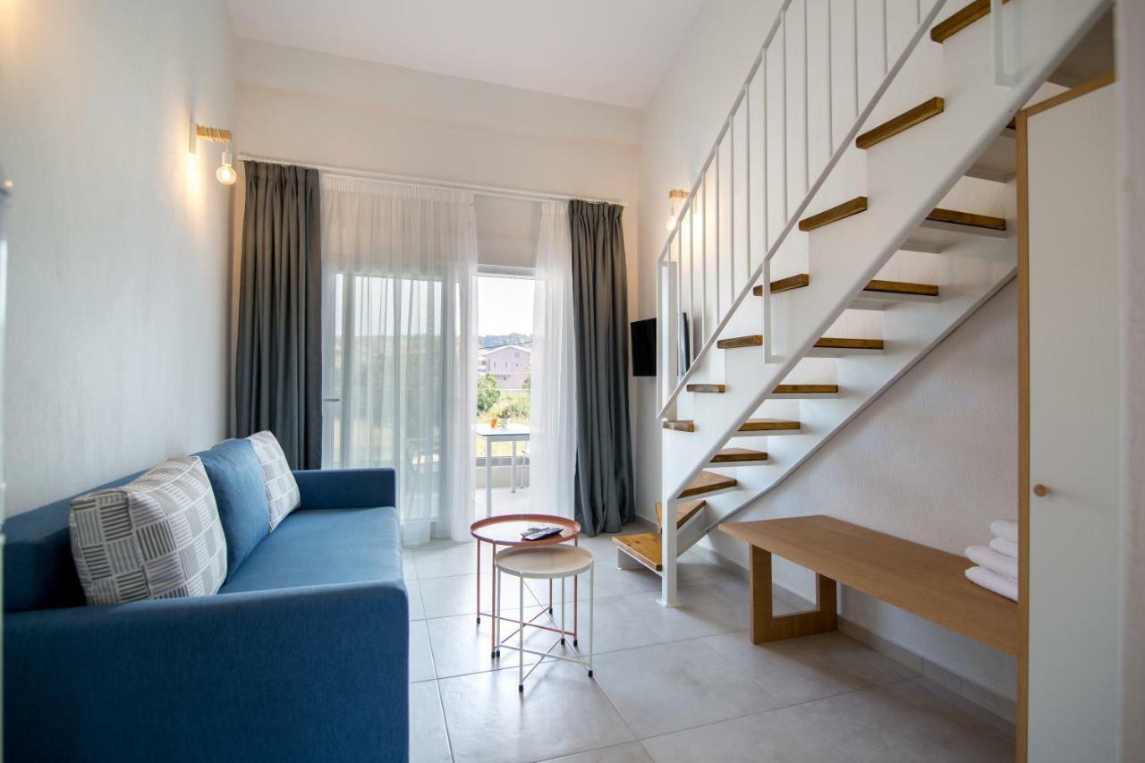 The Papoutsakis Apartments Nikiti  Exterior foto